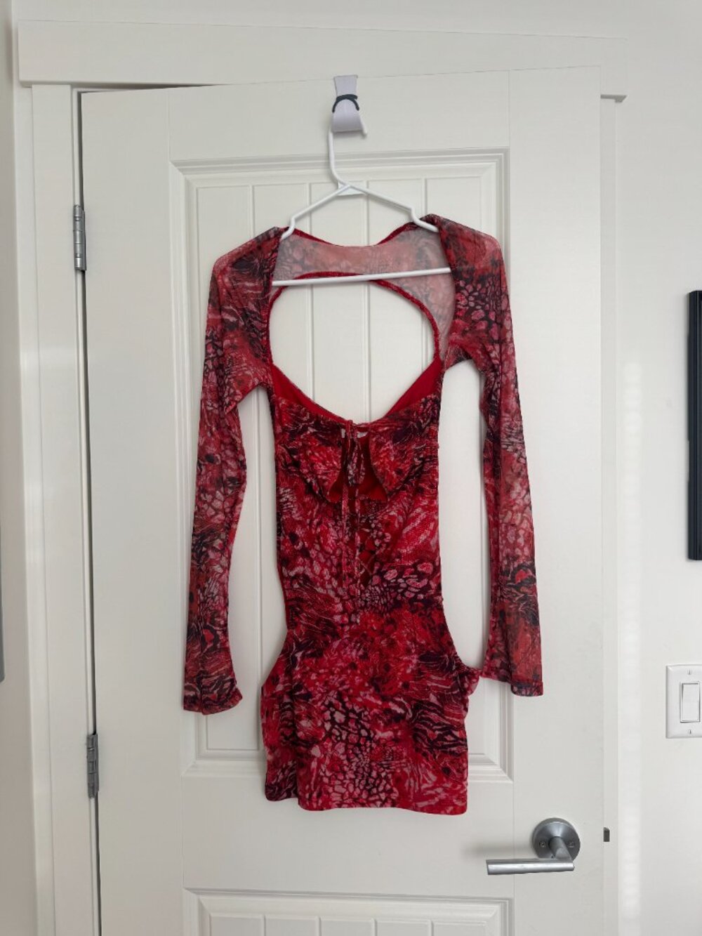 Outcast Red Printed Kahlani Viper Cut-Out Mini Dress - Size S - Picture 4 of 6